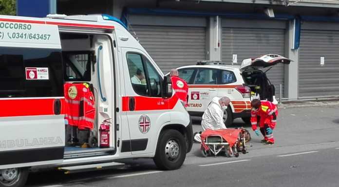 Olginate, cade in moto sulla provinciale: soccorso un 32enne