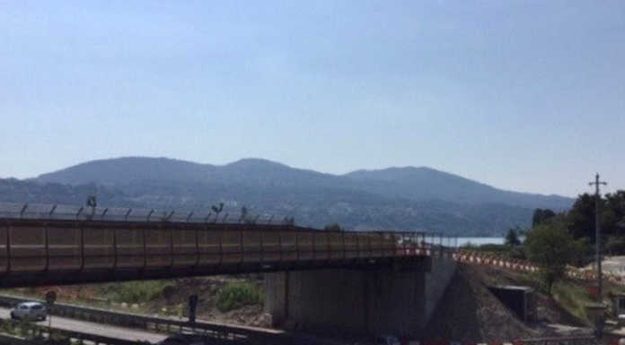 Civate. Ponte di Isella, lavori di pavimentazione lungo gli svincoli della SS36