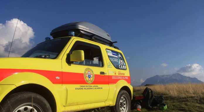 Morto il cercatore di funghi disperso al Giumello, è la seconda vittima in due giorni Soccorso Alpino jeep