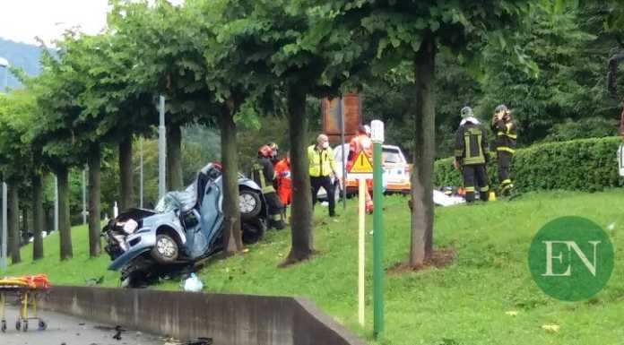 Esce di strada con l’auto sull’Arosio-Canzo, morta una 45enne