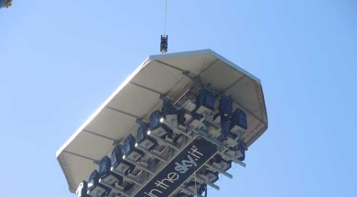 Dervio. Il ristorante sospeso ‘Dinner in the sky’ debutta sul Lago di Como