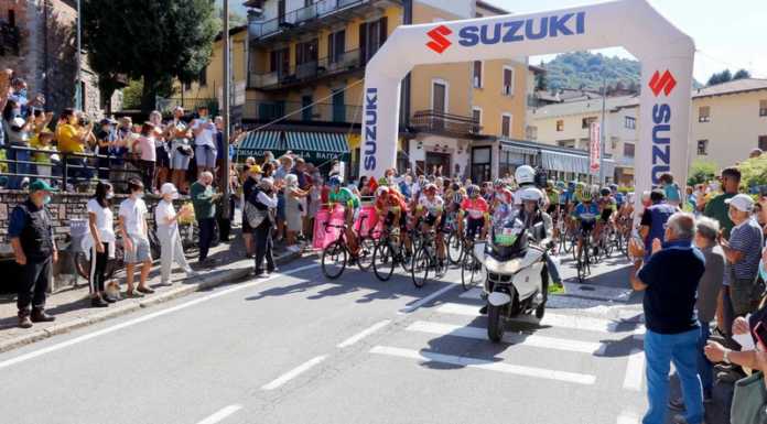 Dopo il lago, il Giro d’Italia U23 colora di rosa anche la Valsassina