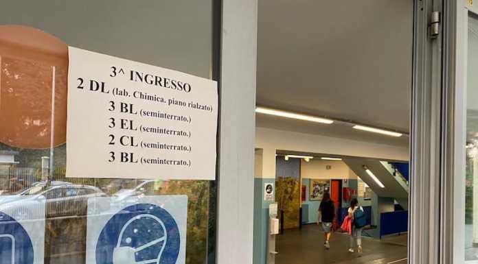 Didattica a distanza alle superiori, oggi un confronto tra Comuni e Regione