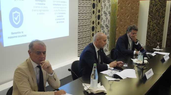 Lariofiere, si riparte con gli eventi e quando si ha fame si ordina dal cellulare