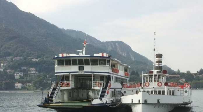 Il Piroscafo Concordia fermo a Lecco per un’avaria, ‘soccorso’ da un altro battello