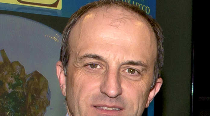 Covid. Signorelli: “La seconda ondata è in corso: più casi tra i giovani e meno gravi” Il prof. Carlo Signorelli