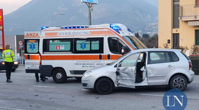 Olginate, incidente tra un’auto e una moto, soccorsa 27enne