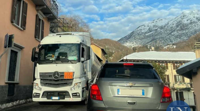 Chiusa la nuova Lecco – Ballabio. In città traffico in tilt: “aridaje”! lecco - ballabio traffico
