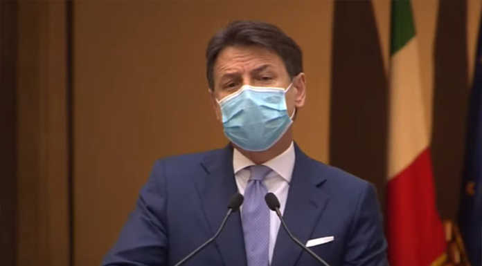 Il nuovo Dpcm, il premier Conte: “Aiuti più rapidi alle categorie penalizzate”