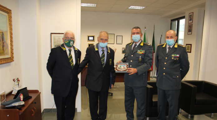 La Guardia di Finanza di Lecco accoglie la visita del comandante regionale