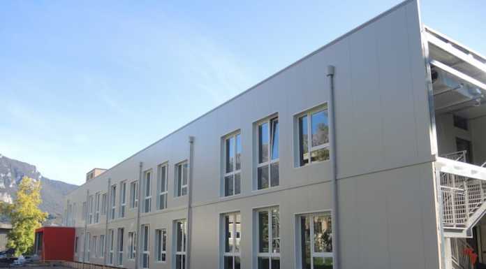 ‘Tour’ nella nuova palazzina che ospiterà il Liceo Manzoni, vicino il rientro in classe