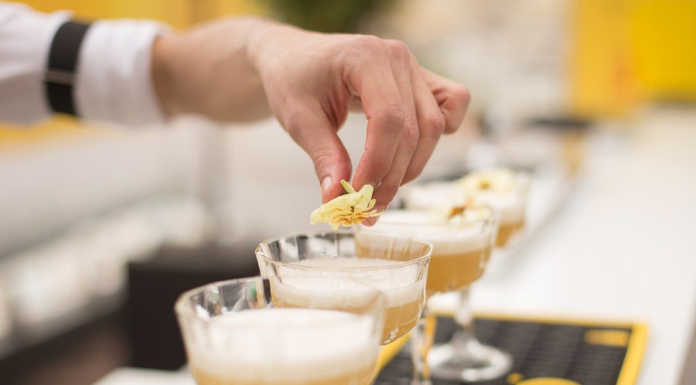 Nuovo Dpcm e le regole per bar e locali. “Poco logiche, ma ci adegueremo” locale bar pub cocktail pixabay