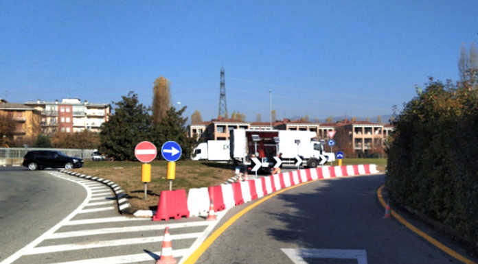 Merate, cambia la viabilità alla rotonda di via Laghetto per renderla più sicura