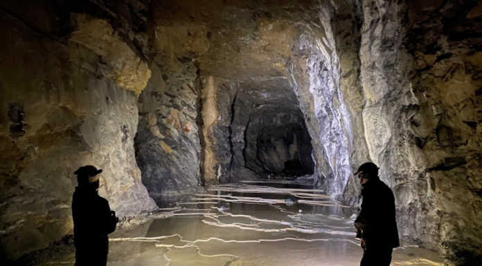 Nel ventre delle Gallerie Pelucchi: il progetto di due sub per ridare splendore all’ex miniera di Olgiate