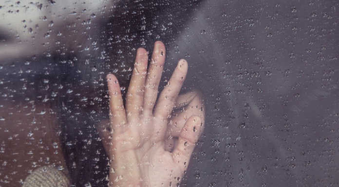 Depressione post partum, da Lecco parte un progetto in aiuto delle mamme