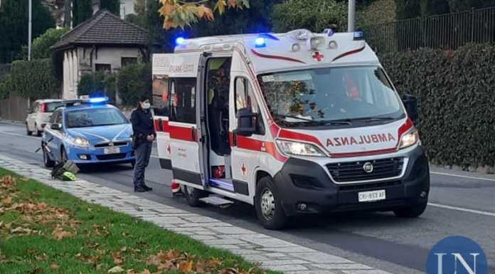 Malgrate. Cade col monopattino, uomo soccorso sul lungolago