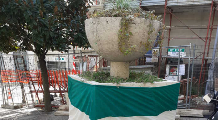 Olginate, rinnovata la fioriera della piazzetta Beato Don Carlo Gnocchi grazie ad Aido e Alpini