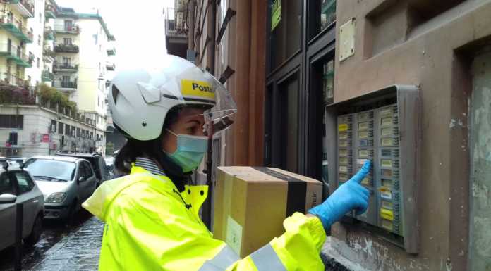 Impennata di acquisti on line nel lecchese: +154% di pacchi consegnati da Poste