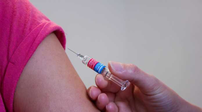 Premana. Salgono a 48 i positivi. Al via la vaccinazione antinfluenzale per gli Over 65