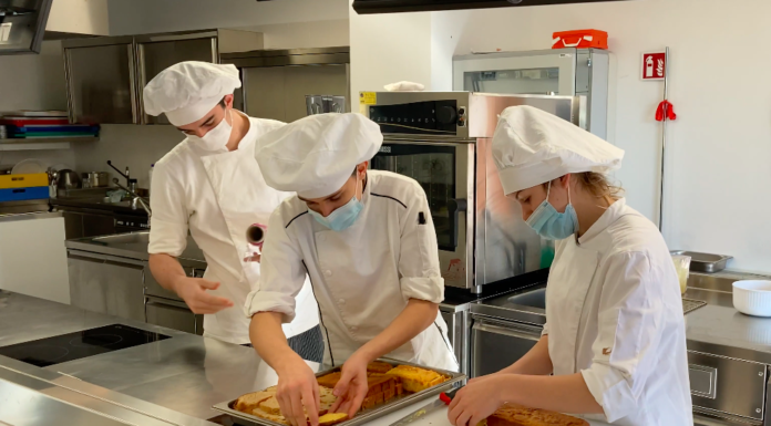 Si apre la “bolla” dell’alberghiero: tre settimane senza Covid, ora le vacanze