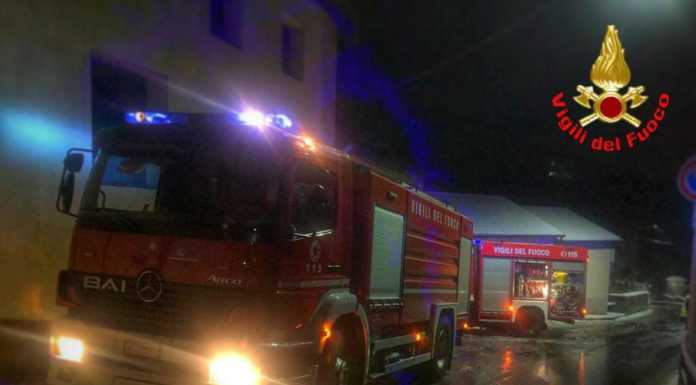 Incendio tetto a Ballabio: Vigili del Fuoco al lavoro