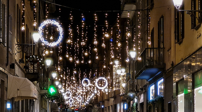 Natale “ridotto” a Lecco ma le iniziative non mancheranno. Il calendario