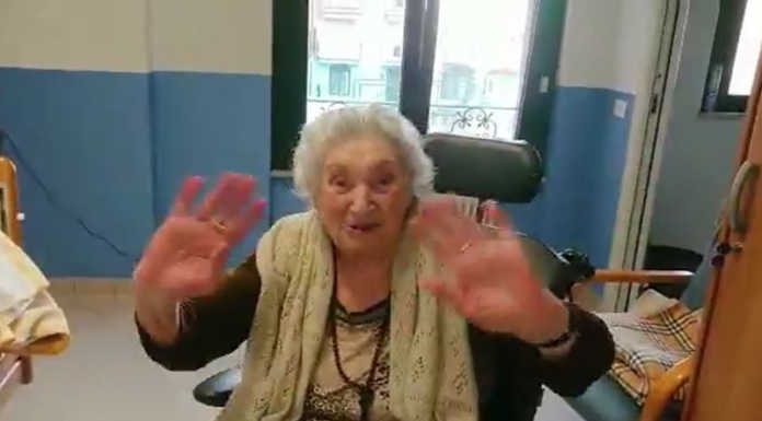 Calolzio. I nonni della Casa Madonna della Fiducia augurano a tutti un buon Natale