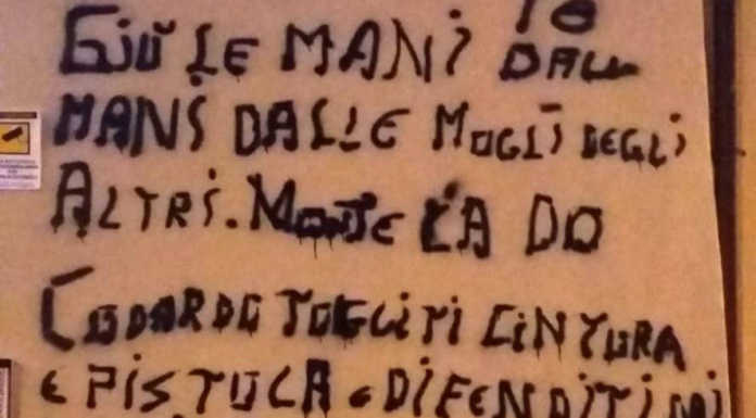 La rivolta dei mariti sui muri di Bellano: “Giù le mani dalle mogli altrui”