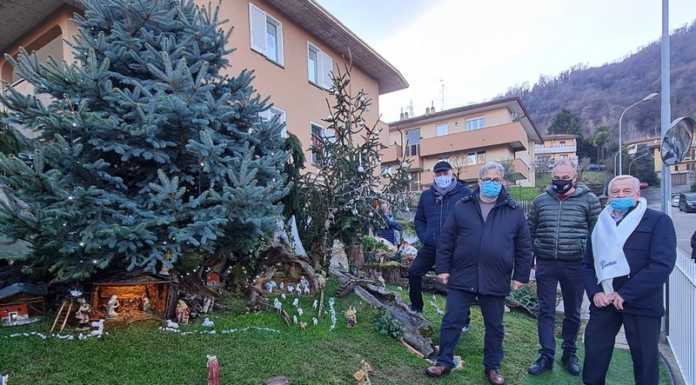Garlate. In via Valcavellino inaugurato il presepe solidale di Angelo Burini