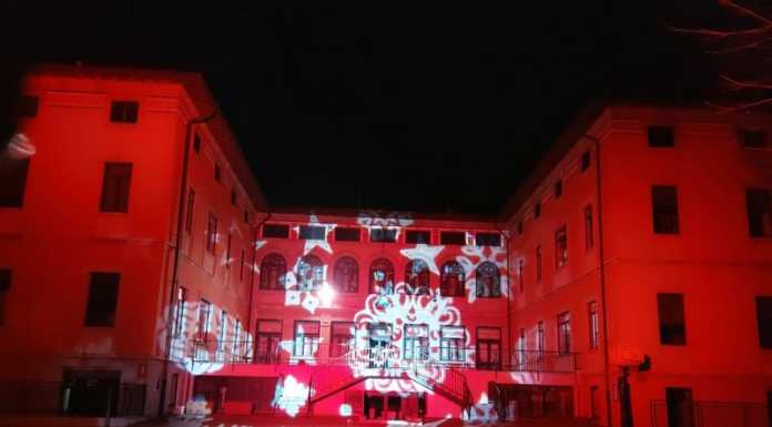 LTM illumina il Natale nei rioni di Lecco, giochi di luce in 16 location