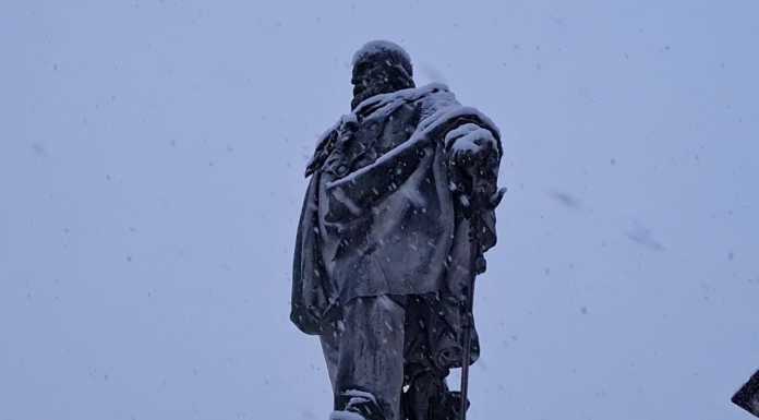 Nevicata su Lecco. Il risveglio della città (VIDEO) e alcune immagini dal centro