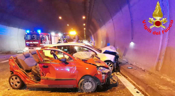SS36, incidente in direzione nord nel tunnel del Barro, due feriti
