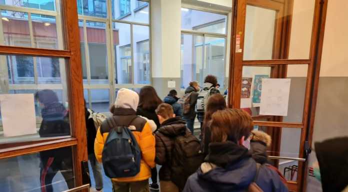 Scuole superiori, nel Lecchese obiettivo 75% degli studenti in classe