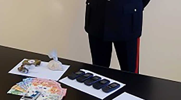 Eroina, cocaina e hashish: due pusher marocchini arrestati a Rogeno
