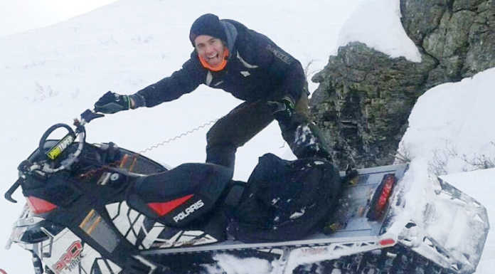 Stazzona. E’ morto Matteo Gestra, giovane travolto da una valanga mentre era sulla sua motoslitta