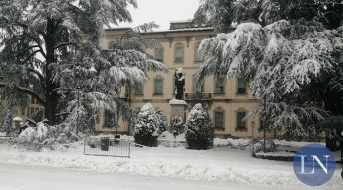 Dipendenti comunali positivi al covid: allarme rientrato, test molecolari negativi
