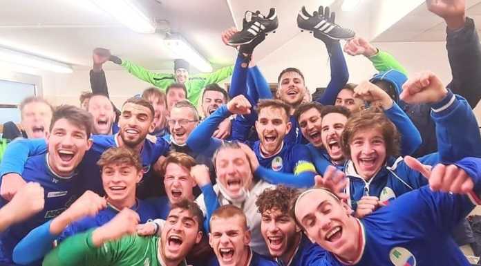 Calcio Serie D. Il NibionnOggiono sbanca Breno e vola al secondo posto La festa nello spogliatoio a fine partita (credit foto NibionnOggiono)
