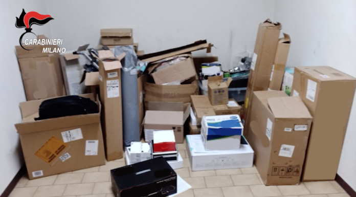 Sequestro di persona e rapina a corriere Amazon, 5 arresti dei Carabineri