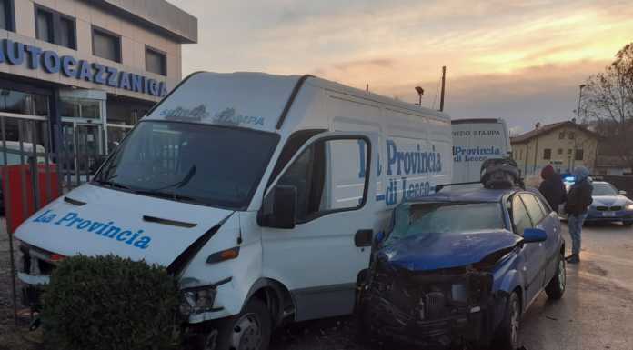 Schianto tra auto e furgone a Olgiate Molgora: due persone soccorse