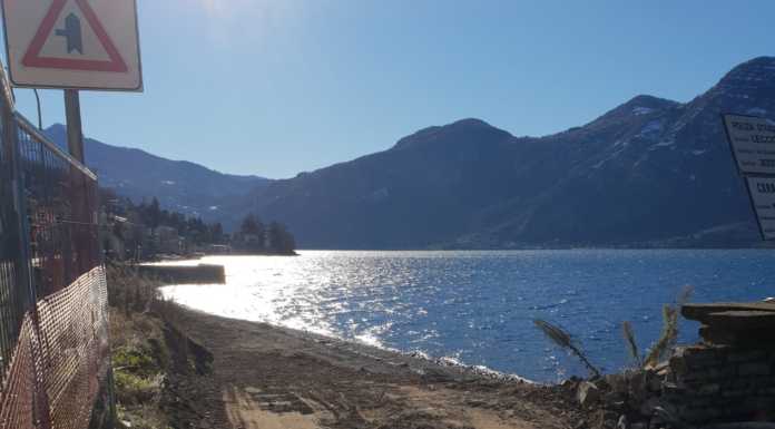 Riparte il cantiere per il lungolago di Olcio. Impegno a finire i lavori per l’estate