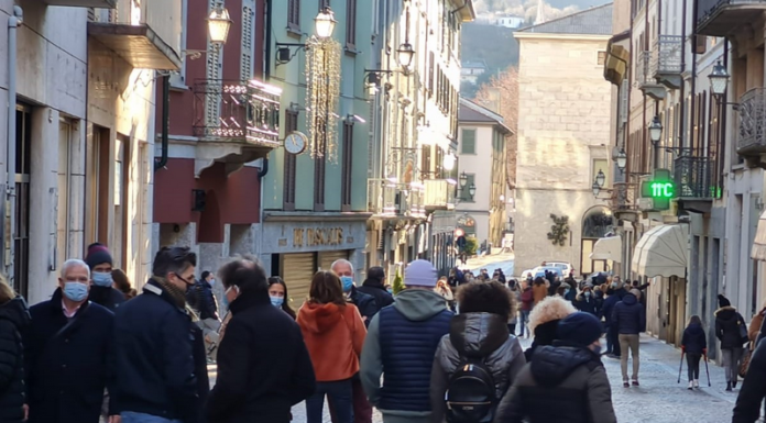 Scatta la zona arancione in Lombardia, ecco cosa si può fare e cosa no