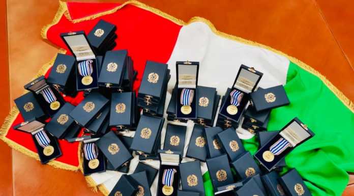 Giorno della Memoria, venti medaglie d’onore conferite a cittadini lecchesi
