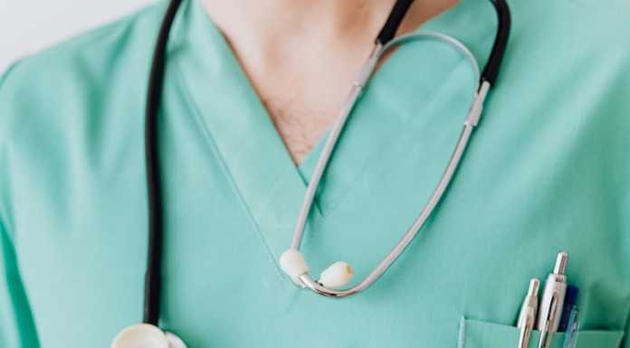 Punti vaccini, RSU ospedale: “Senza personale non si va da nessuna parte”