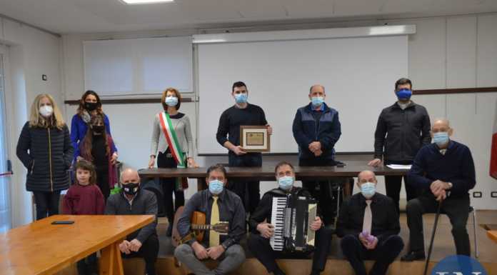 Dalla Polisportiva Monte Marenzo un omaggio musicale alla scuola che resiste
