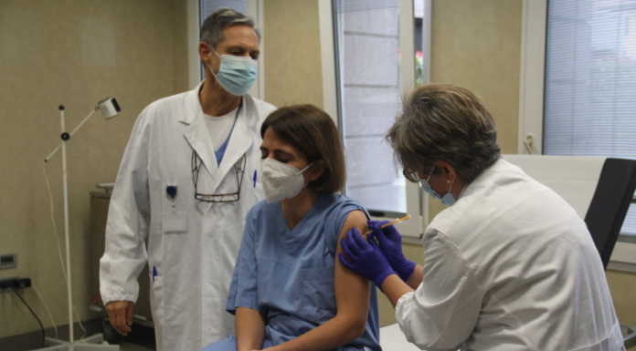 Covid, chiuso il primo ciclo di vaccinazioni nel lecchese: sono 9 mila ora i vaccinati