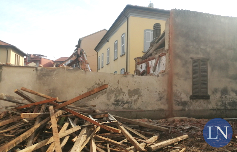 Demolizione aletta ex Municipio Cernusco