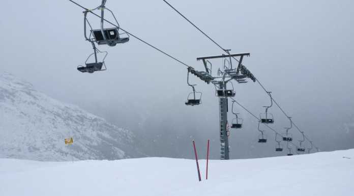 Gli impianti da sci potrebbero non riaprire. Il CTS: “Non ci sono più le condizioni” Impianti Sci Seggiovia