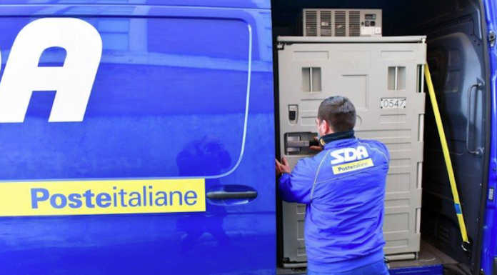 Poste italiane consegna a Lecco i vaccini AstraZeneca Consegna vaccini AstraZeneca