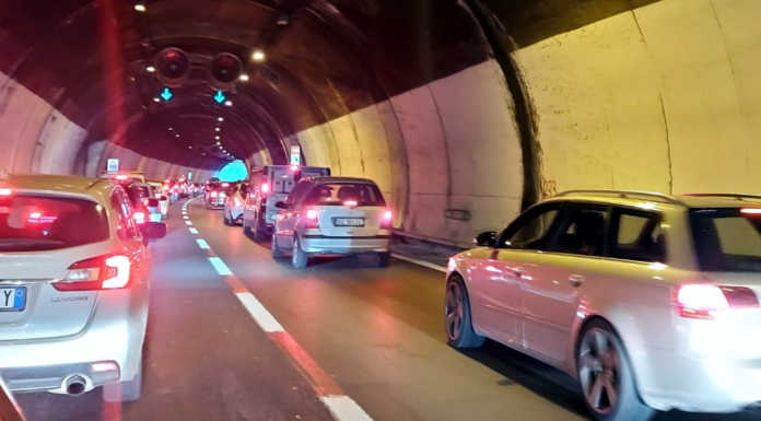 SS36: mattinata di code verso Lecco per un cantiere mobile Anas Code Traffico SS36 Galleria