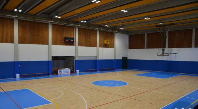 Calolzio. Vaccini Over 80 al palazzetto del Lavello, servirà otto comuni Calolzio Palazzetto Sport Lavello